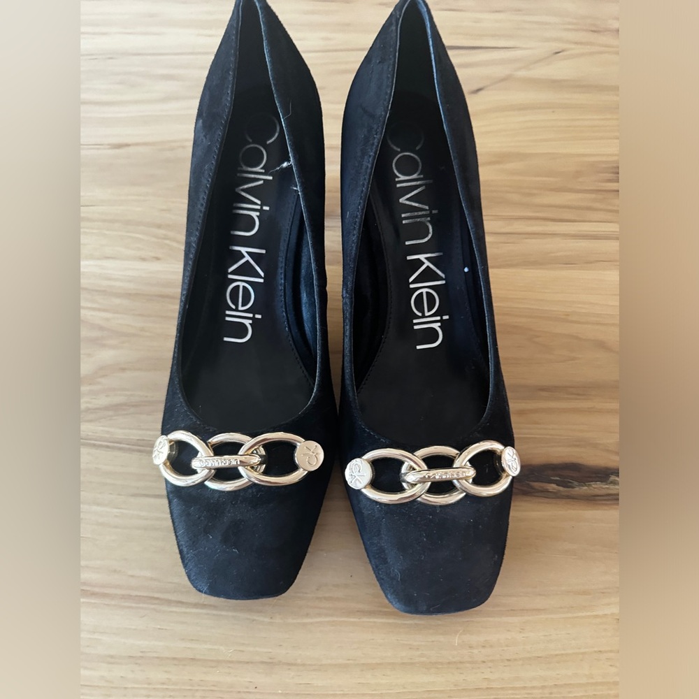 Women’s Calvin Klein Black Pumps size 8 1/2
